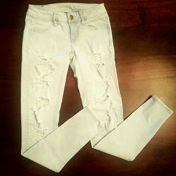 American Eagle Outfitters Denim - American Eagle Distressed Skinny Jeans Size 0